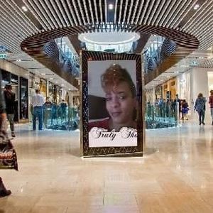 Meet your Posher, Felicia